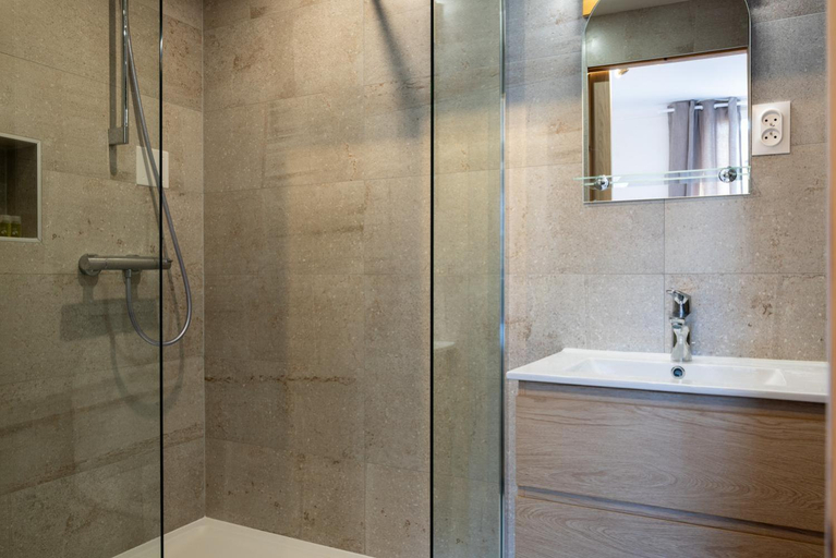 Bathroom 3, L'Auberge du Brand, Haut-Rhin