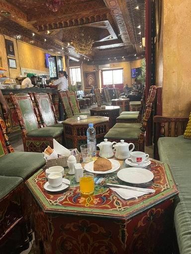 Food & Drinks 5, Hotel Transatlantique Tunis, Bab Bhar