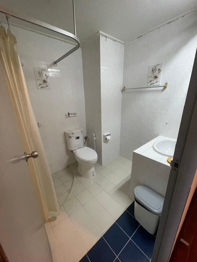 Bathroom 4, Royal Jomanee Heritage, Muang Nong Khai