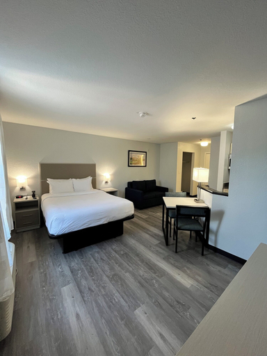 Bedroom 3, MainStay Suites Sterling near Dulles Town Center, Loudoun