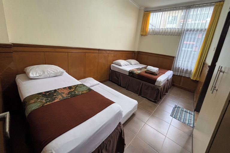 Bedroom 3, Hotel Bumi Makmur Indah, Bandung
