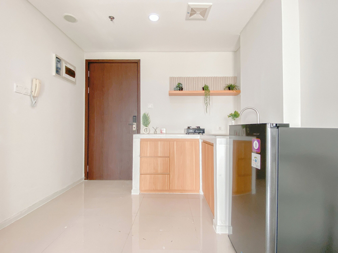 Private kitchen 2, Cozy Studio Daan Mogot City Apartment, Jakarta Barat