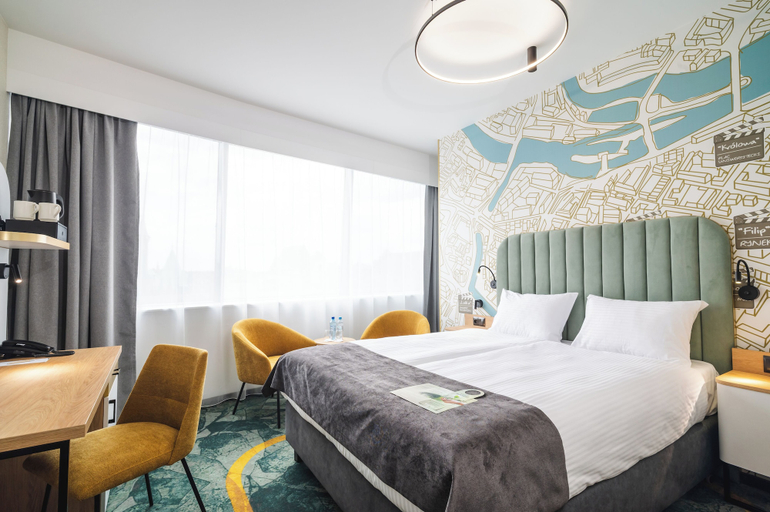 Bedroom 2, Focus Hotel Premium Wrocław, Środa Śląska