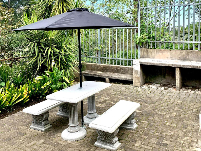 Others 5, 96 Meent Guest House, Eden