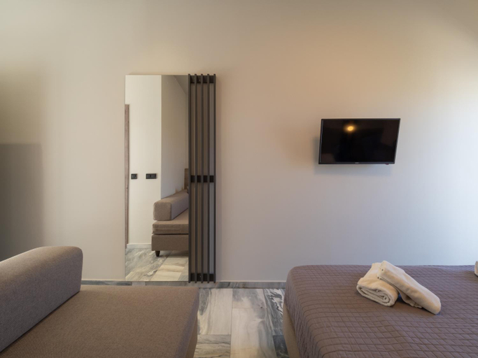 Bedroom 3, Finikounda Hotel, Peloponnese