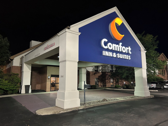 Exterior & Views 2, Comfort Inn & Suites Toledo North, Lucas