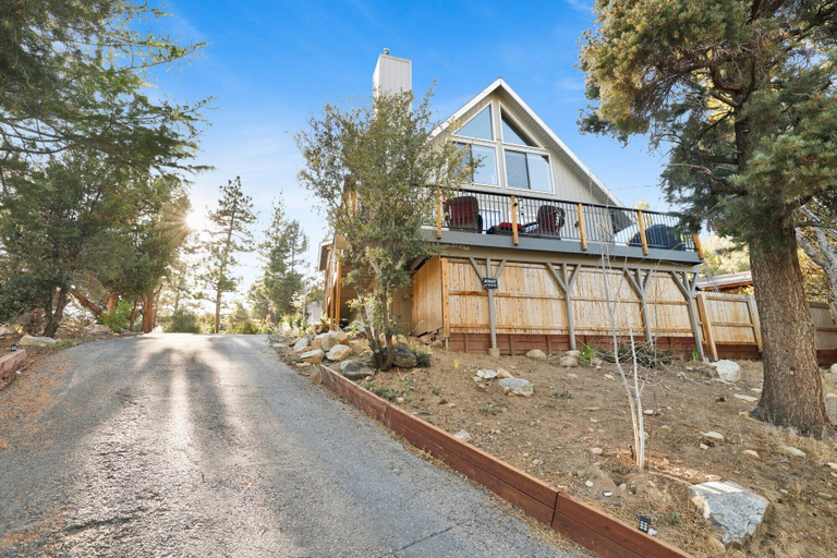 Exterior & Views 2, Chimney Peak Chalet#2048, San Bernardino