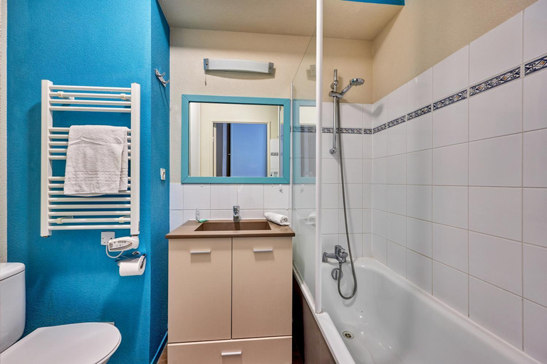 Bathroom 4, Residence Pierre & Vacances Port Guillaume, Calvados