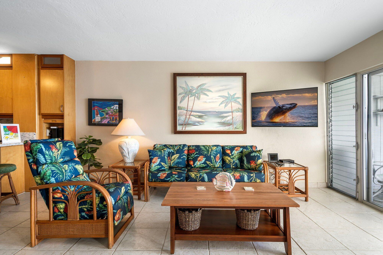 Living area 4, Ocean Front - Direct View of Kailua Bay - Vrkcv, Hawaii