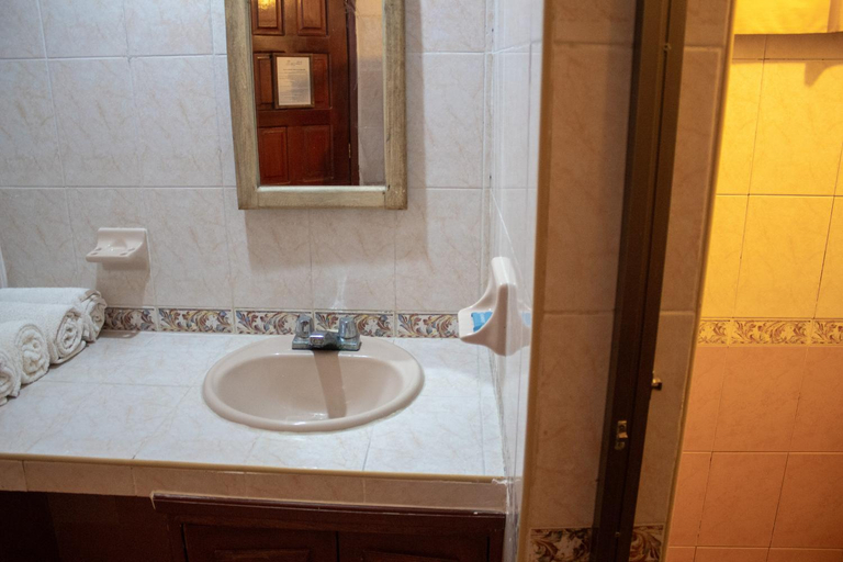 Bathroom 3, Hotel Vista Caribe, Cozumel