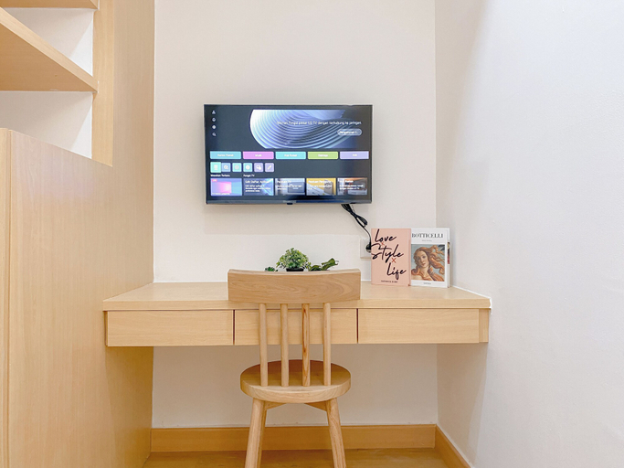 Room 4, Studio Furnished At Pollux Chadstone Apartment, Cikarang