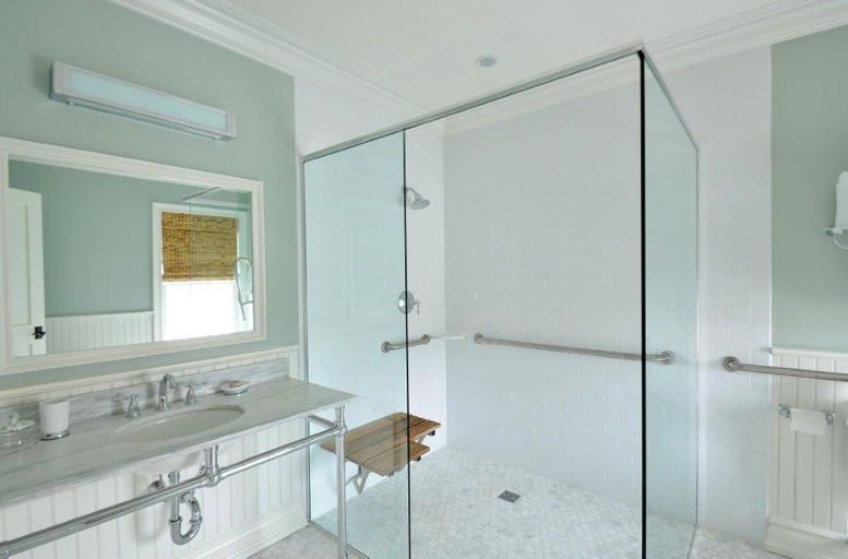 Bathroom, The Quogue Club, Suffolk