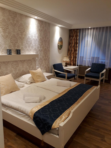Bedroom, Hotel Eleon, Calw