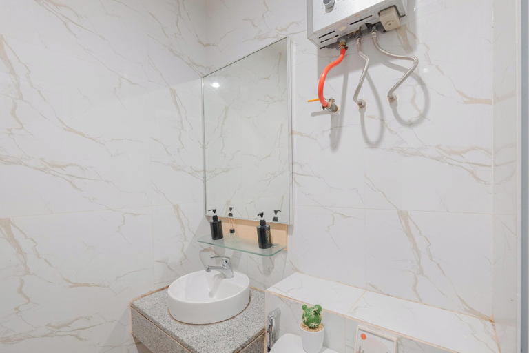 Bathroom 2, Simple 1Br Without Living Room At Grand Kamala Lagoon Apartment, Bekasi