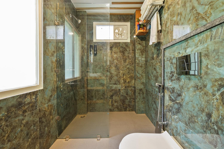 Bathroom 4, Jomotel Dayar - An Apple Orchard Villa, Shimla