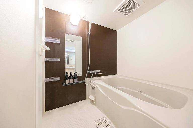 Bathroom 5, L stay & grow HARUMI, Chūō