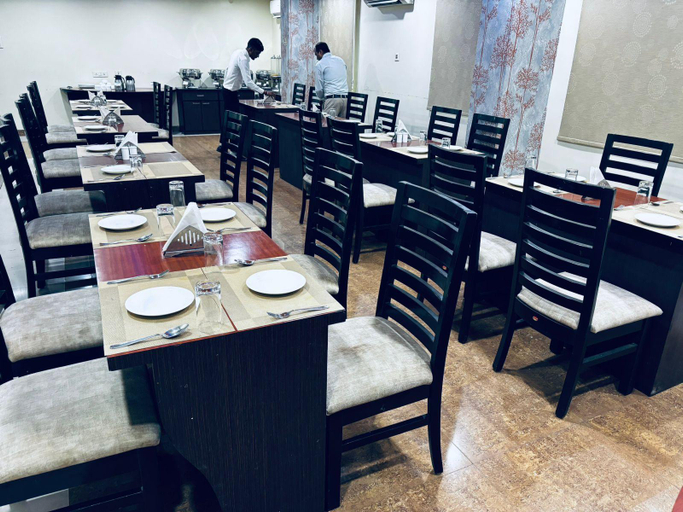 Food & Drinks 4, Hotel chariot Inn, Patna