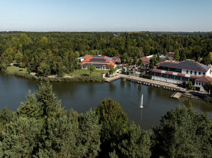 4, Bungalow on Weerterbergen Waterfront, Weert