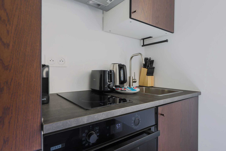 Private kitchen, Cosy Studio - 2P- Parc Monceau, Paris