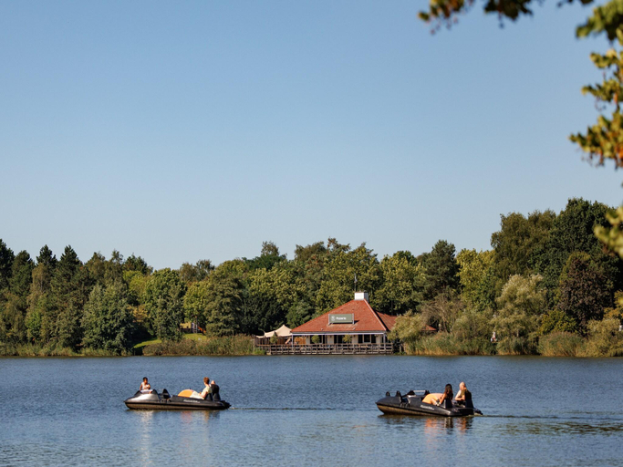 5, Bungalow on Weerterbergen Waterfront, Weert