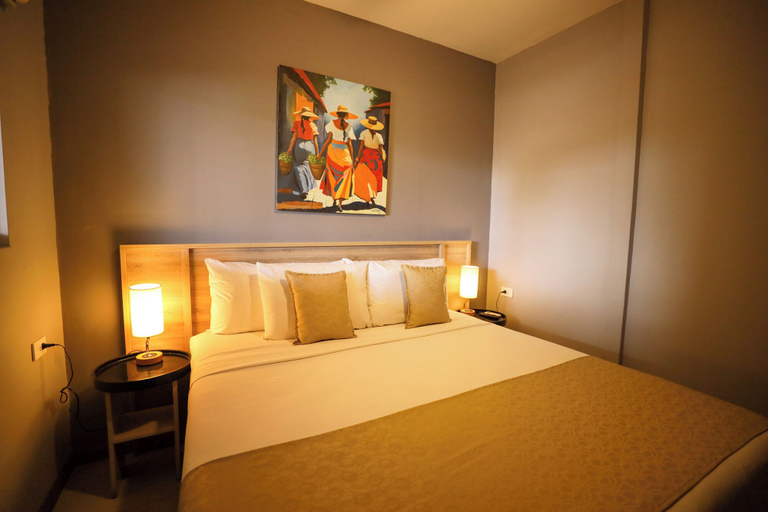 Room 4, Los Altos Express, Managua
