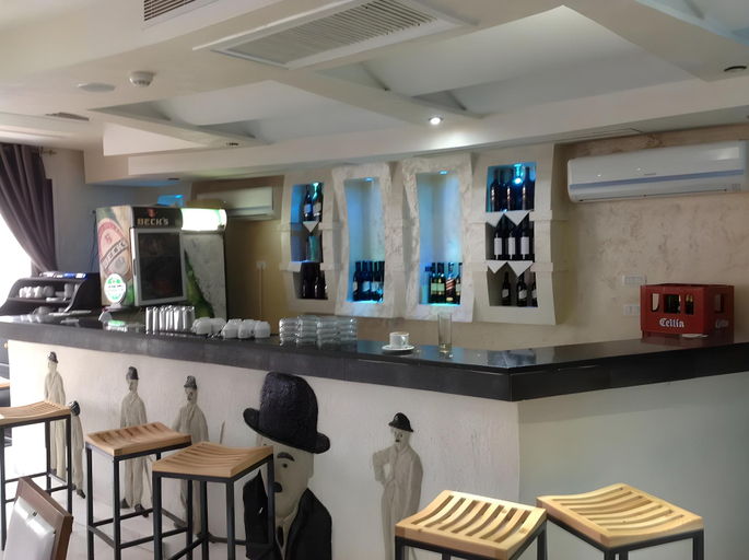 Food & Drinks 5, Hotel Tunisie Confort, Bab Bhar