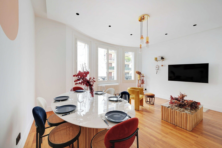 Dining 5, Bright Appt - 1bdr/2p - Hippodrome / Paris 16, Paris