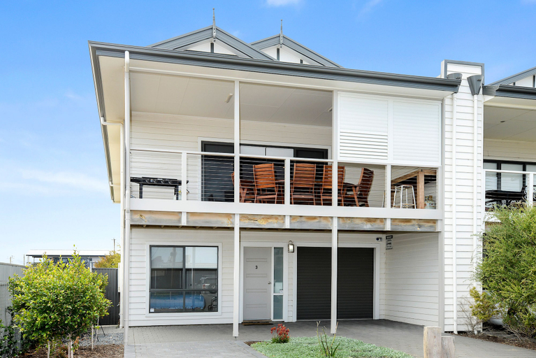 Exterior, Bayside, Adelaide
