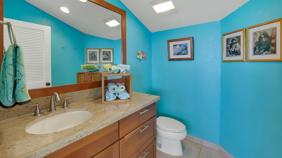 Bathroom 3, Upgraded 2BD Plus Loft - Amazing Golf & Ocean Views - In-unit AC - Vrkcv, Hawaii