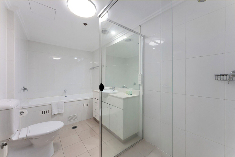 Bathroom 5, Fiori Apartments, Sydney
