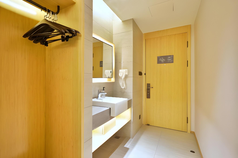 Bathroom 4, Ji Hotel (Hangzhou Qianjiang, Qianchao Road), Hangzhou