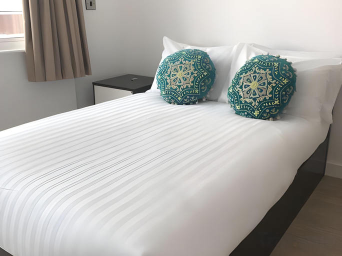 Bedroom 3, Terlon Apartment- By FM Living, Sefton
