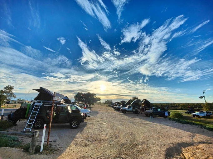 Exterior, Birdsville Tourist Park, Diamantina