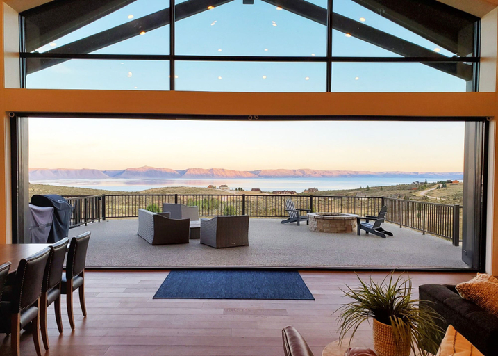 Room 1, Glenn Haven Luxury Large Group Getaway Sleeps 60, Bear Lake
