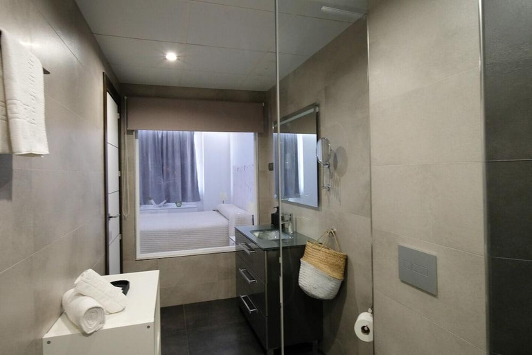 Bathroom 5, Garden - City Center - La Nogalera, Málaga