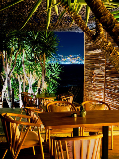 Food & Drinks 3, Orb Inn, Sarandës