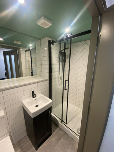Bathroom 3, Urban Pod Hotel Liverpool, Sefton