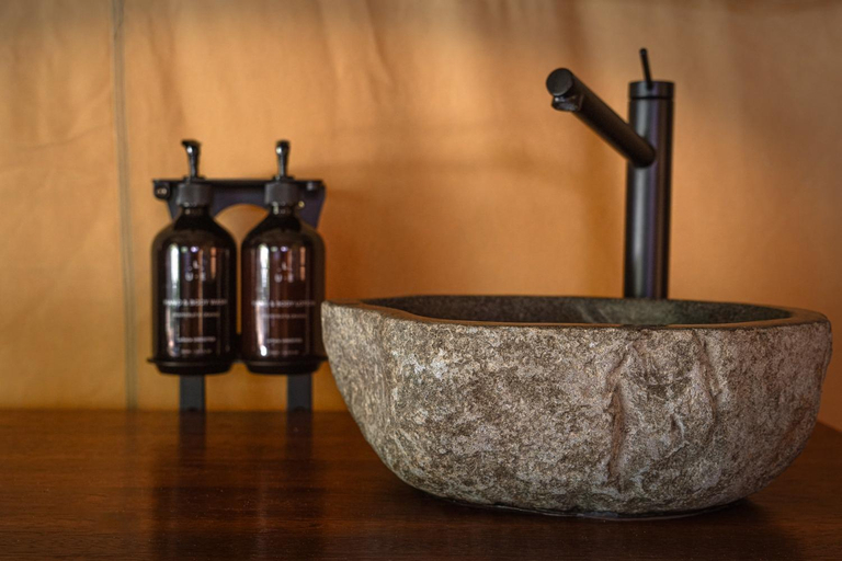 Bathroom 2, Daintree Beach Resort, Douglas