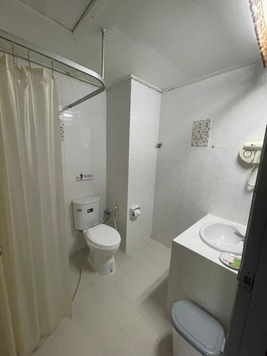 Bathroom 3, Royal Jomanee Heritage, Muang Nong Khai