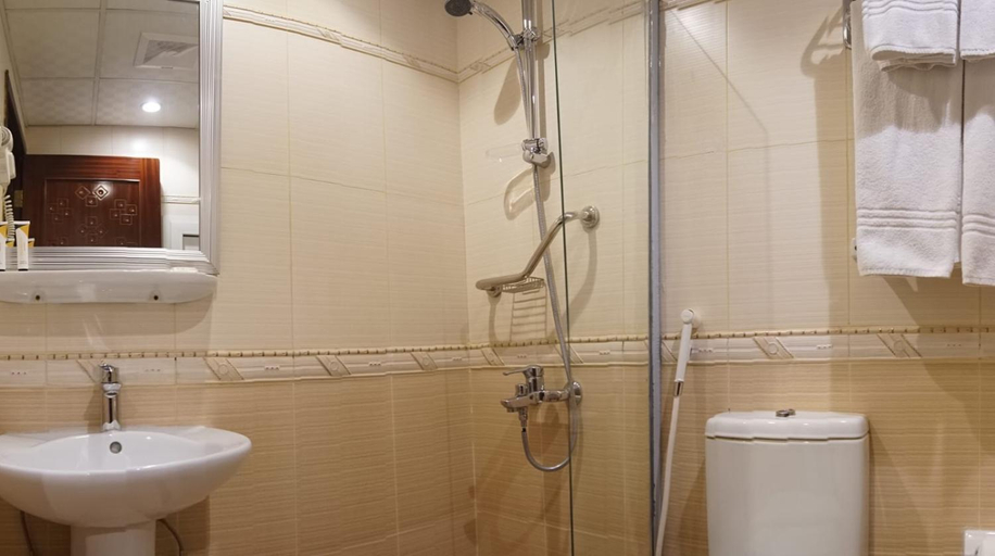 Bathroom 3, awtad elmasi hotel, Makkah