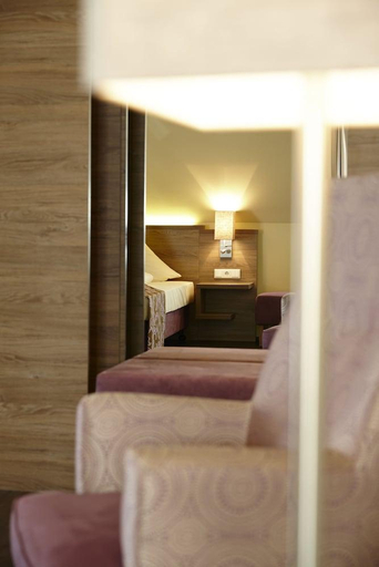 Bedroom 4, Boutique Hotel zur Post, Pfaffenhofen an der Ilm