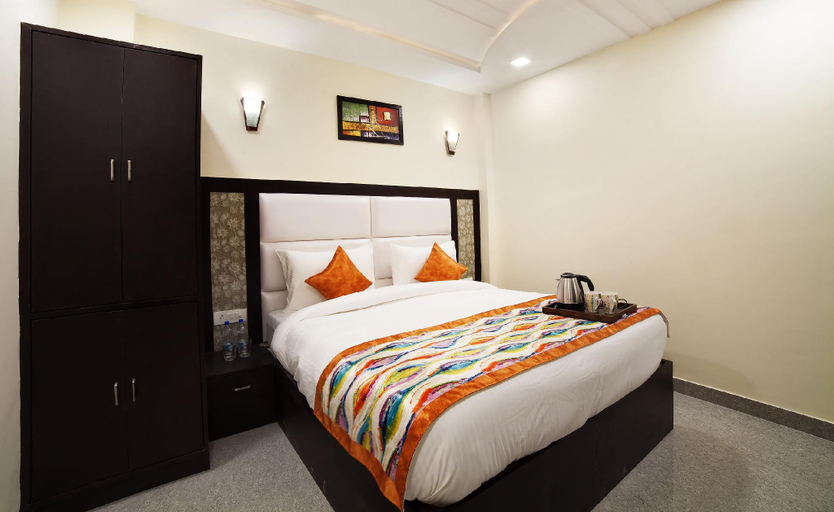 Bedroom 2, Le Challet, Agra