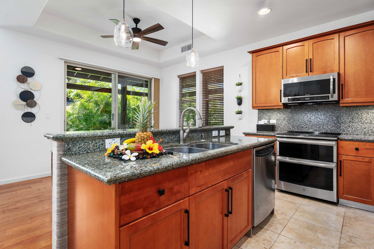 Private kitchen 2, Vacation Rental - Professionally Decorated - Vrkcv, Hawaii