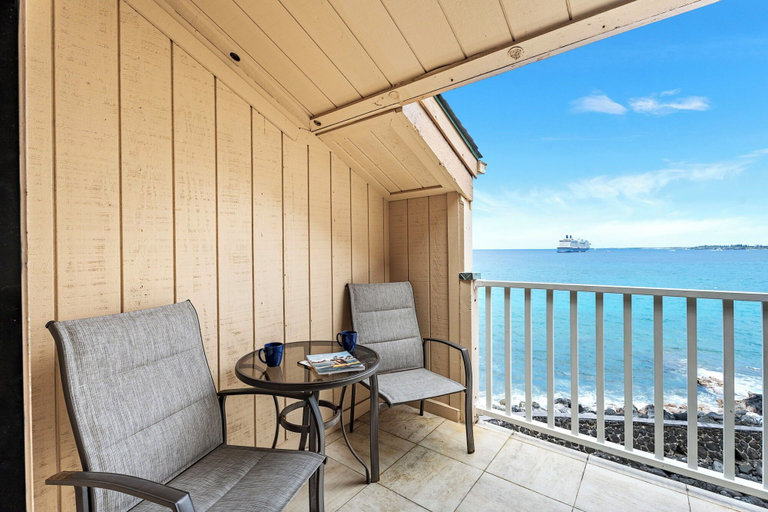 View from room, Direct Ocean Front - Upgraded Unit - Free Concierge - Vrkcv, Hawaii