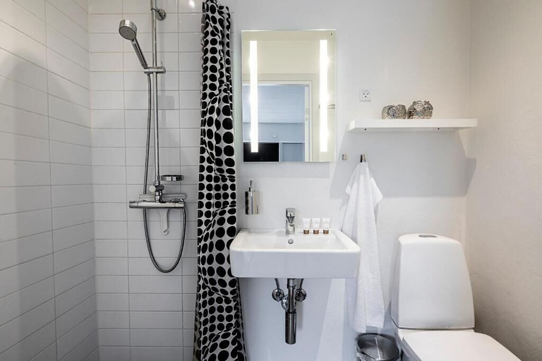Bathroom 3, Bredal kro, Vejle