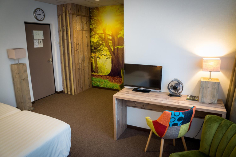 Bedroom, Forest Hotel, Den Helder