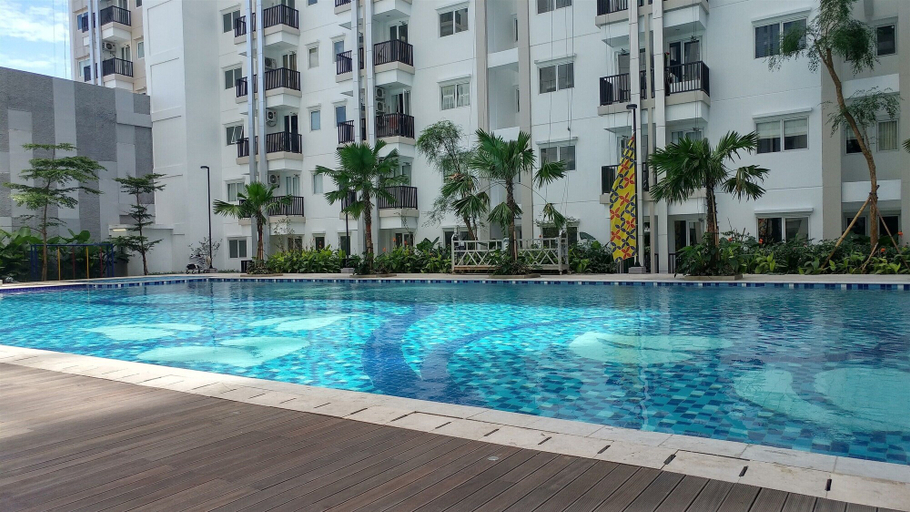 Pool, Modern Look Studio At Signature Park Grande Apartment, East Jakarta