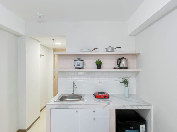 Private kitchen 5, Neat Studio Room Apartment Meikarta, Cikarang