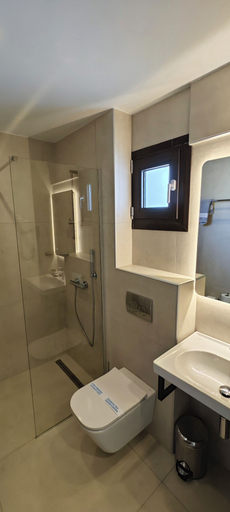 Bathroom 5, Sunset Hotel, Central Macedonia