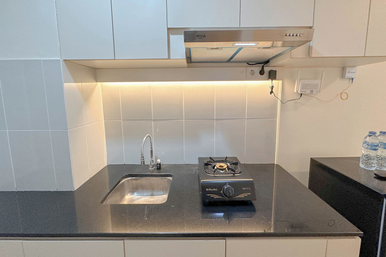 Private kitchen 3, Pleasant And Good Location Studio At Bale Hinggil Apartment, Surabaya